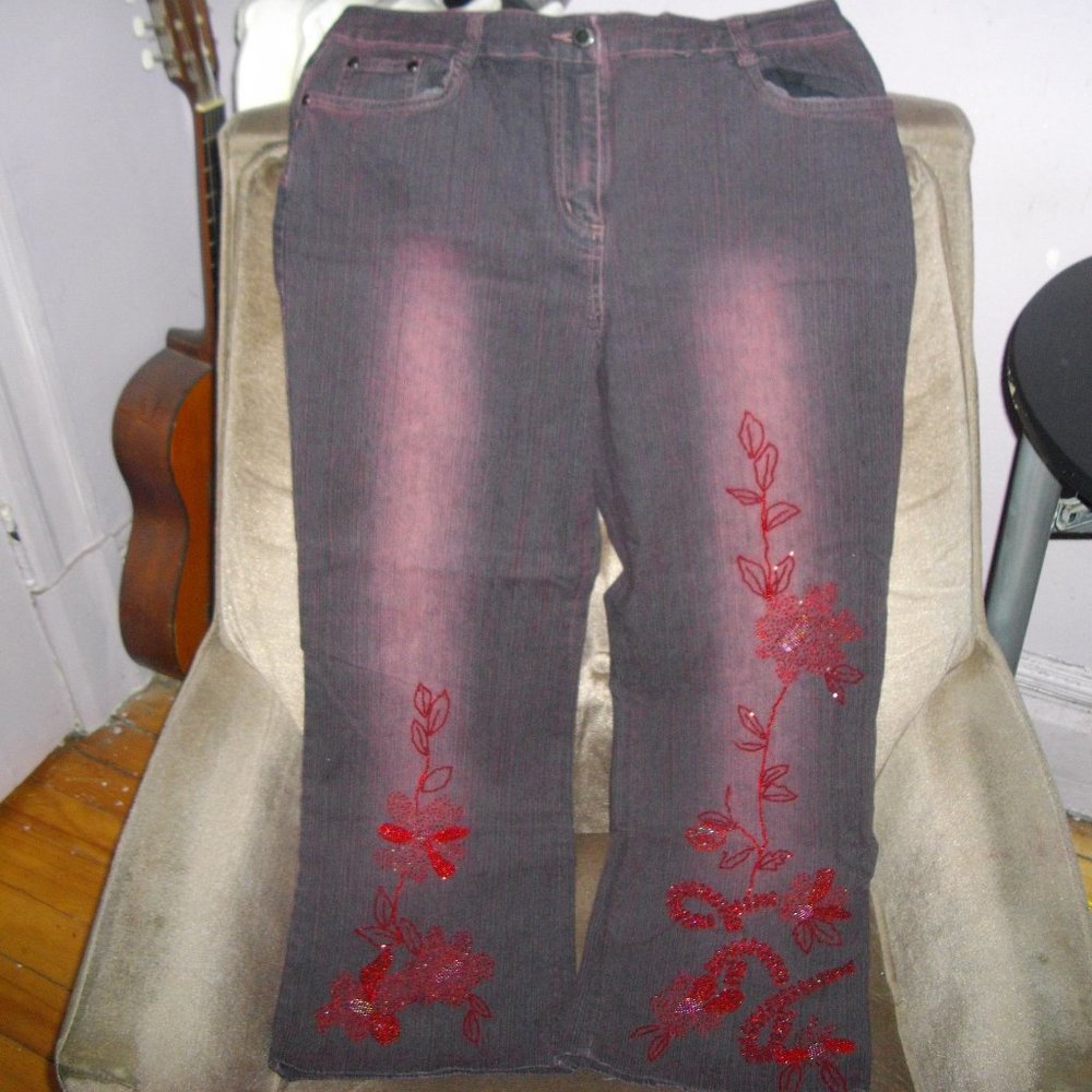 Simon Chang Red Jeans With Beaded Roses - Picture 4 of 5